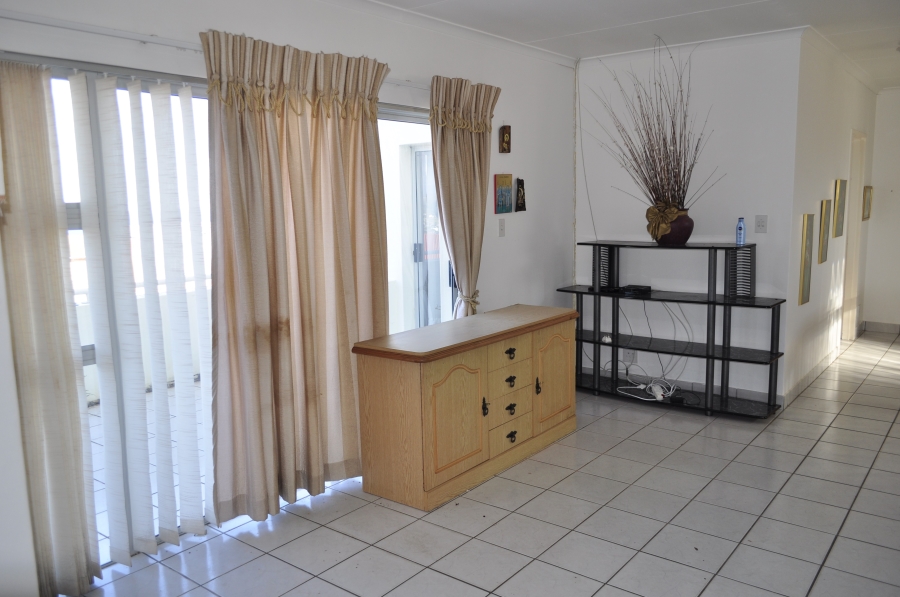 5 Bedroom Property for Sale in Wavecrest Eastern Cape